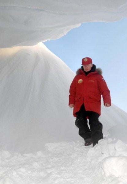 Vladimir Putin'den buzul bölgesine ziyaret