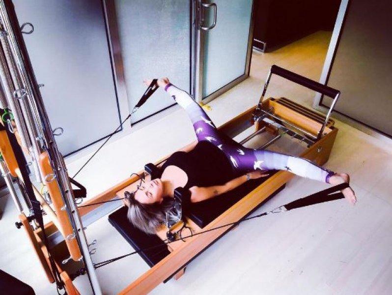 52'lik Yonca Evcimik'ten olay pozlar