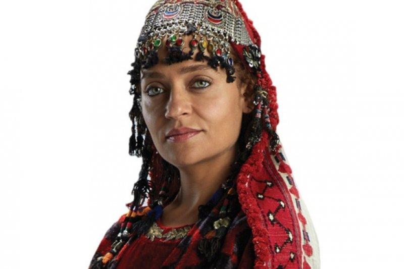 Ünlülerin yaşları