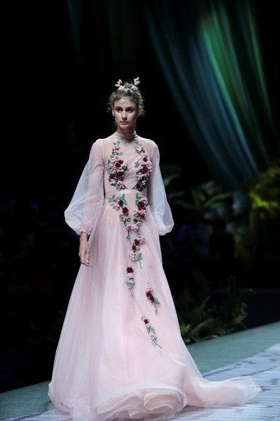 2017 gelinlik modelleri çiçek açtı