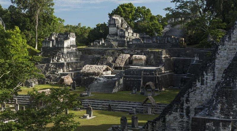 Yağmur Ormanları’nda gizlenmiş Tikal Antik Kenti