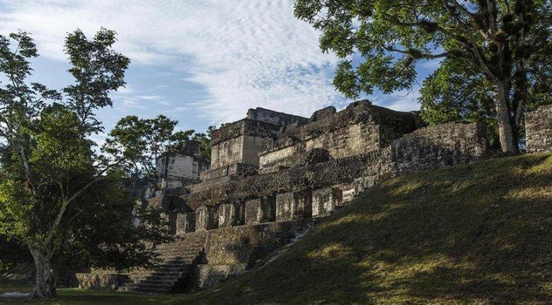 Yağmur Ormanları’nda gizlenmiş Tikal Antik Kenti