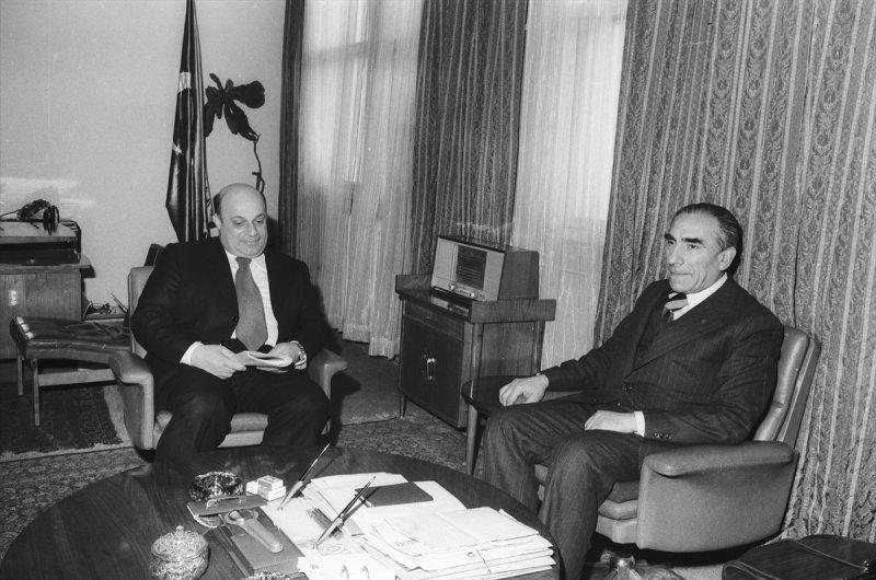 Arşivden çıkan Alparslan Türkeş fotoğrafları