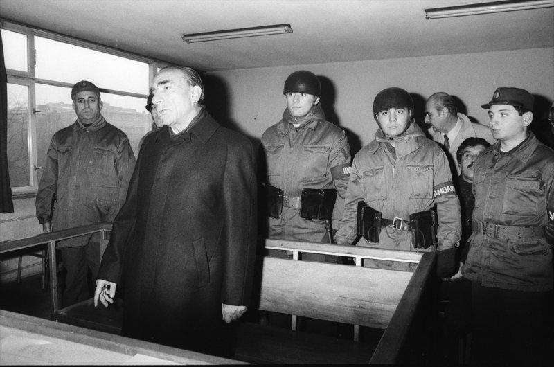 Arşivden çıkan Alparslan Türkeş fotoğrafları