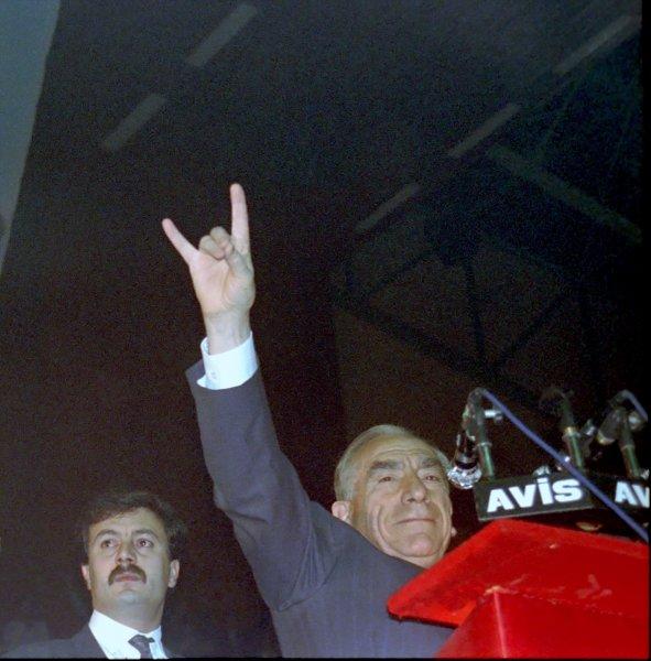 Arşivden çıkan Alparslan Türkeş fotoğrafları