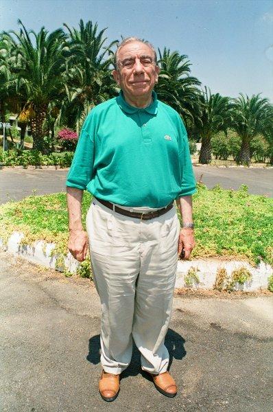 Arşivden çıkan Alparslan Türkeş fotoğrafları