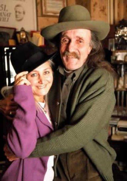 Türk rock müziğinin usta ismi Cem Karaca 72. yaş gününde anıldı 