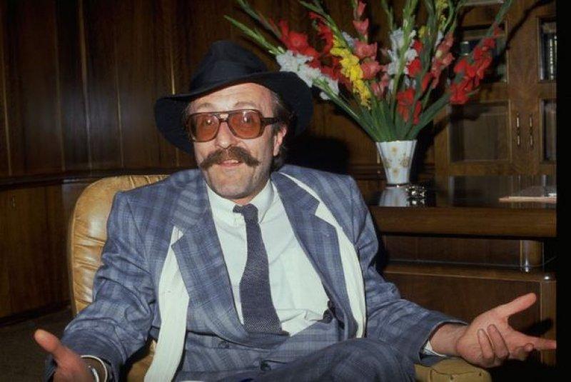 Türk rock müziğinin usta ismi Cem Karaca 72. yaş gününde anıldı 