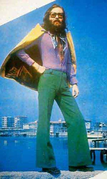 Türk rock müziğinin usta ismi Cem Karaca 72. yaş gününde anıldı 