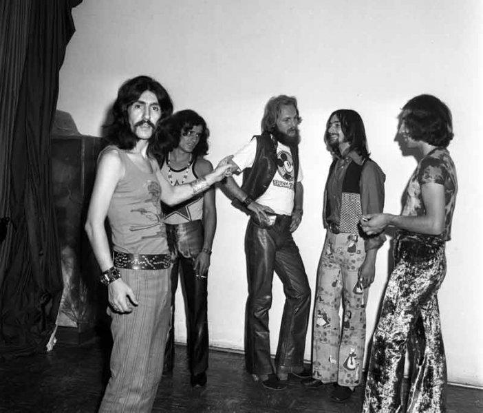 Türk rock müziğinin usta ismi Cem Karaca 72. yaş gününde anıldı 