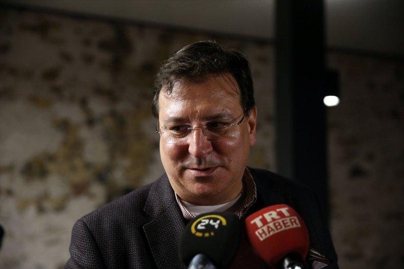 Başbakan Binali Yıldırım sanatçılarla buluştu