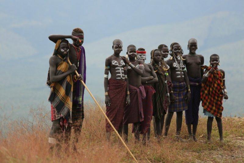 Bilinmeyen kabilelerin şaşırtan gelenekleri 