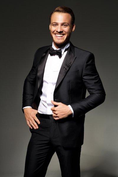 Sakallarıyla karizma olan ünlü isimler 