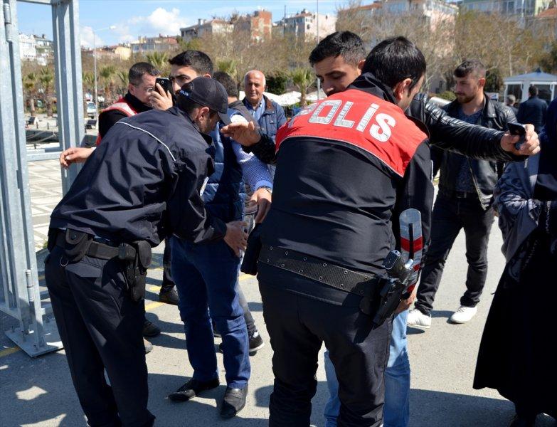 Yenikapı'da referandum mitingi için toplandılar