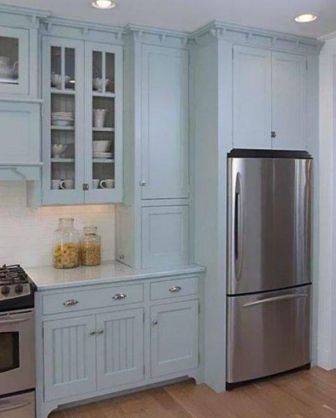 Mutfakta mavi rengin ferahlığını hissedin 