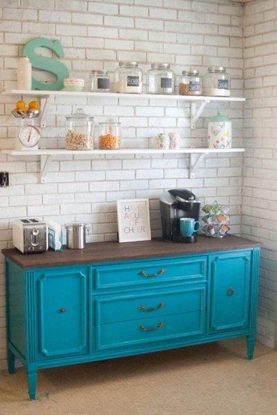 Mutfakta mavi rengin ferahlığını hissedin 