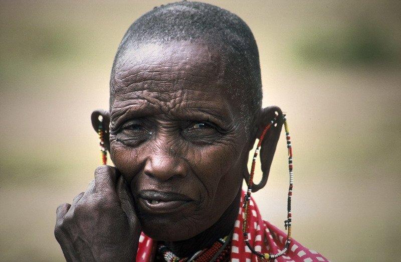 Afrika kabilelerinden renkli aksesuarlar