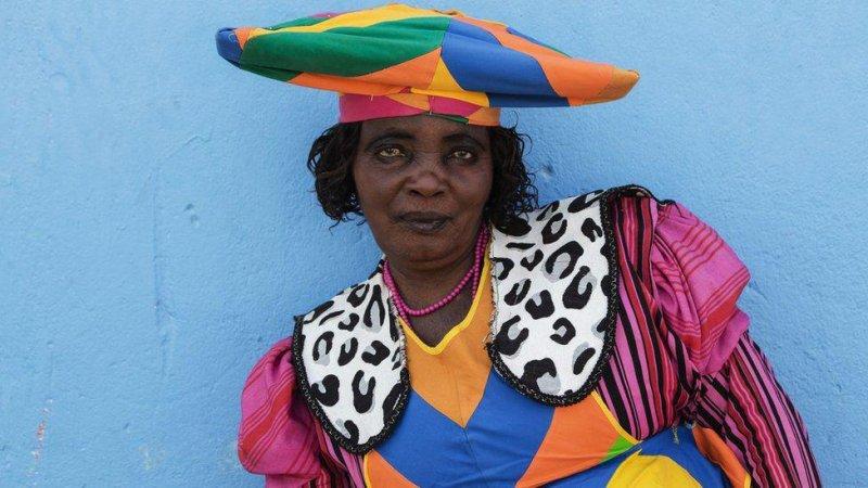 Afrika kabilelerinden renkli aksesuarlar