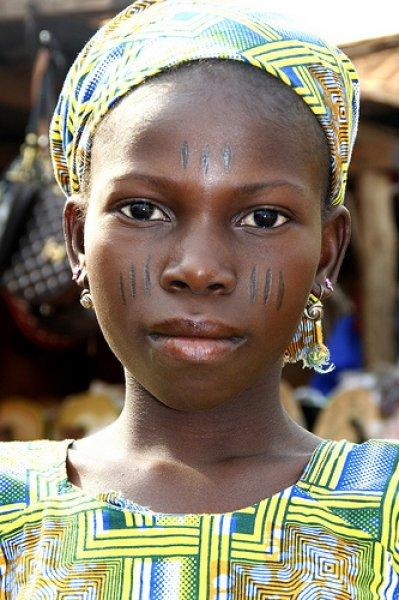 Afrika kabilelerinden renkli aksesuarlar