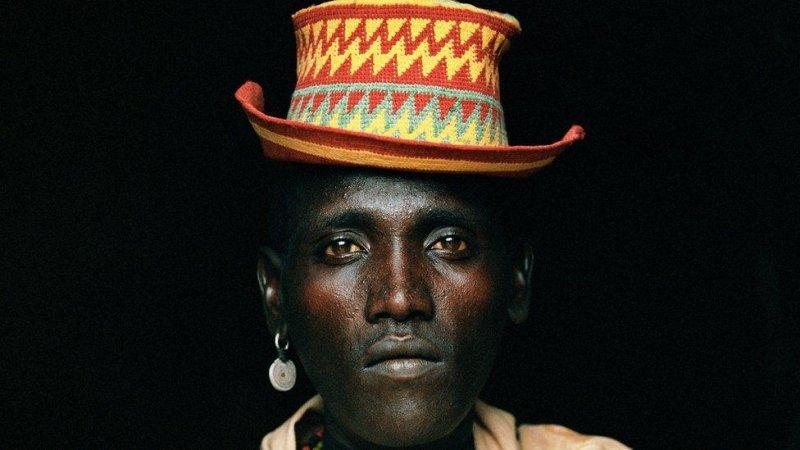 Afrika kabilelerinden renkli aksesuarlar