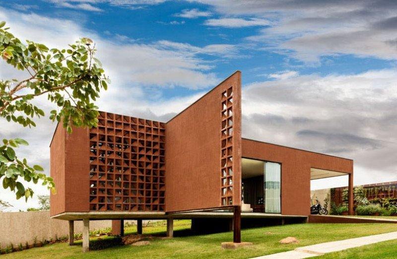 Brezilyalı çift cobogo bloklarıyla ev inşa etti