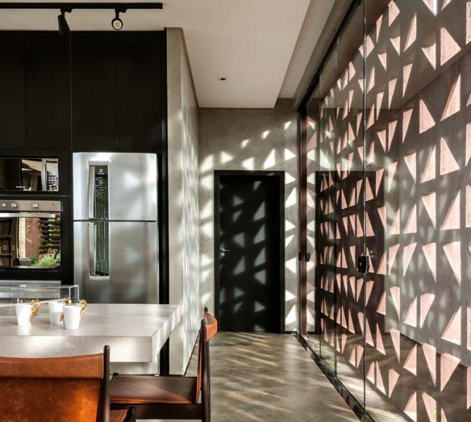 Brezilyalı çift cobogo bloklarıyla ev inşa etti