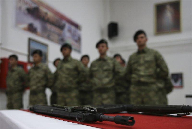 Zırhlı Birliklerde yemin tören - Resim 3