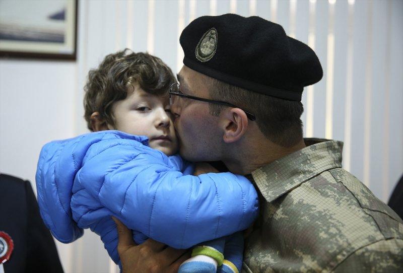 Zırhlı Birliklerde yemin tören - Resim 21