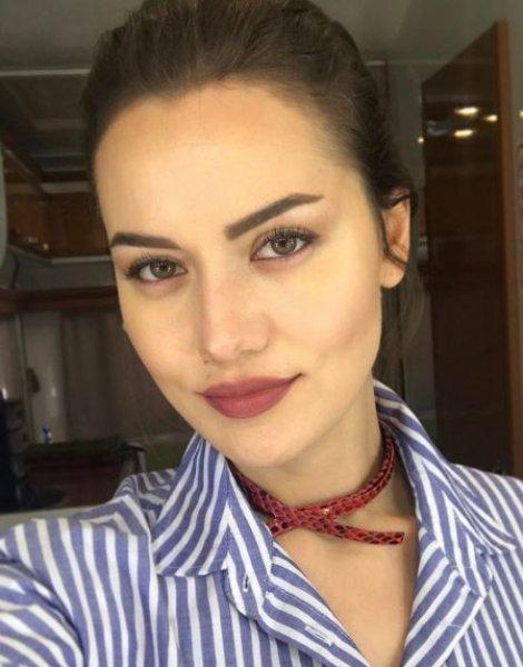 Özcan Deniz Fahriye'nin fotoğrafını beğendi