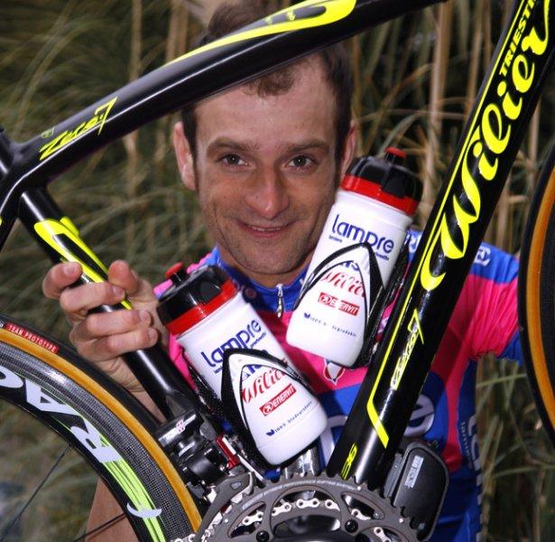 Dünyaca ünlü bisikletçi hayatını kaybetti