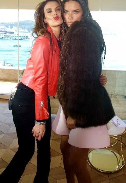 Ünlü model Tülin Şahin'in eski fotoğrafları 