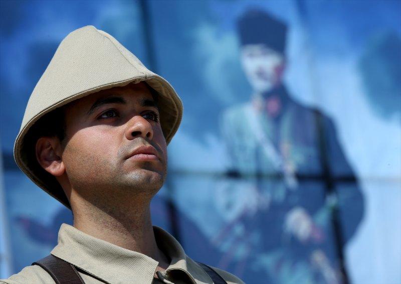 Çanakkale Kara Savaşları'nın 102. yıl dönümü