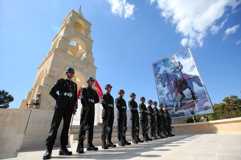 Çanakkale Kara Savaşları'nın 102. yıl dönümü
