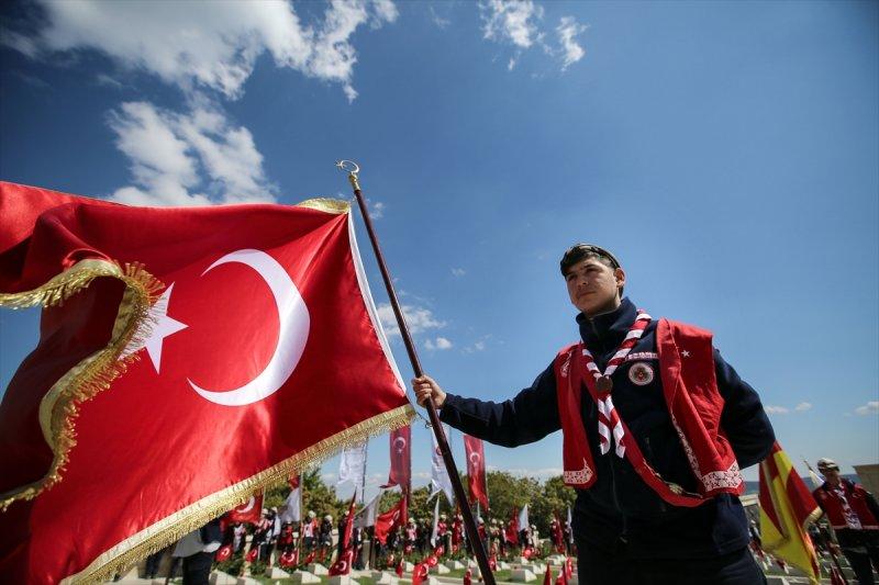 Çanakkale Kara Savaşları'nın 102. yıl dönümü