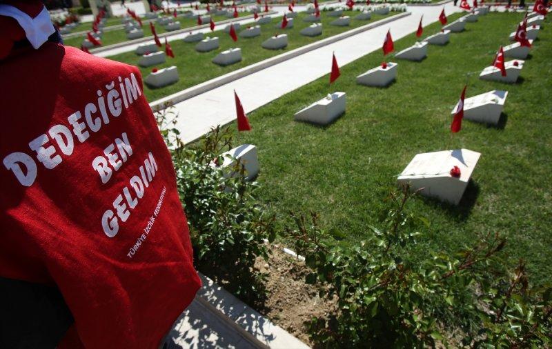 Çanakkale Kara Savaşları'nın 102. yıl dönümü