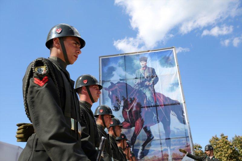 Çanakkale Kara Savaşları'nın 102. yıl dönümü