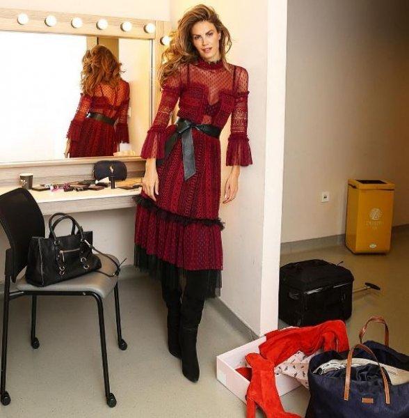 Ünlü model Tülin Şahin'in eski fotoğrafları 