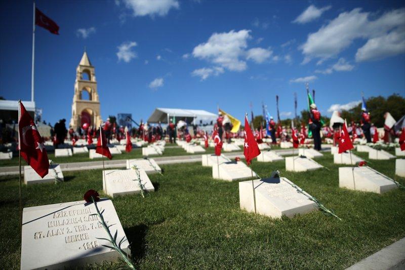Çanakkale Kara Savaşları'nın 102. yıl dönümü