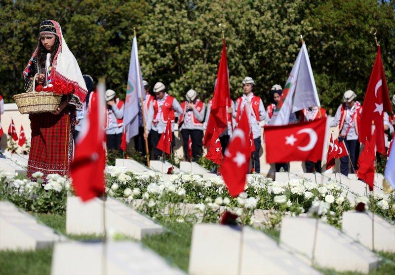 Çanakkale Kara Savaşları'nın 102. yıl dönümü