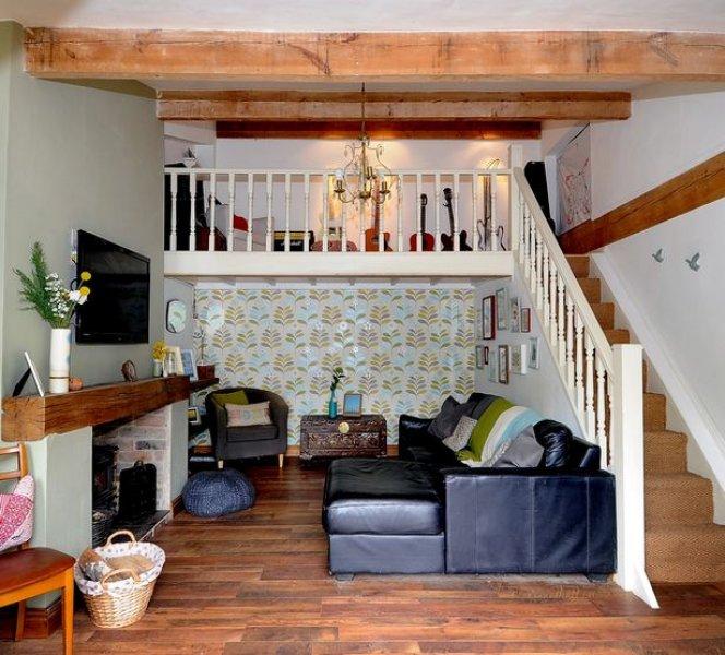 İngiltere'de eski garaj müthiş bir villaya dönüştürüldü