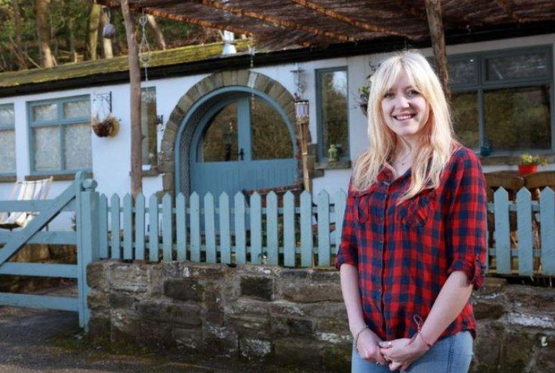 İngiltere'de eski garaj müthiş bir villaya dönüştürüldü