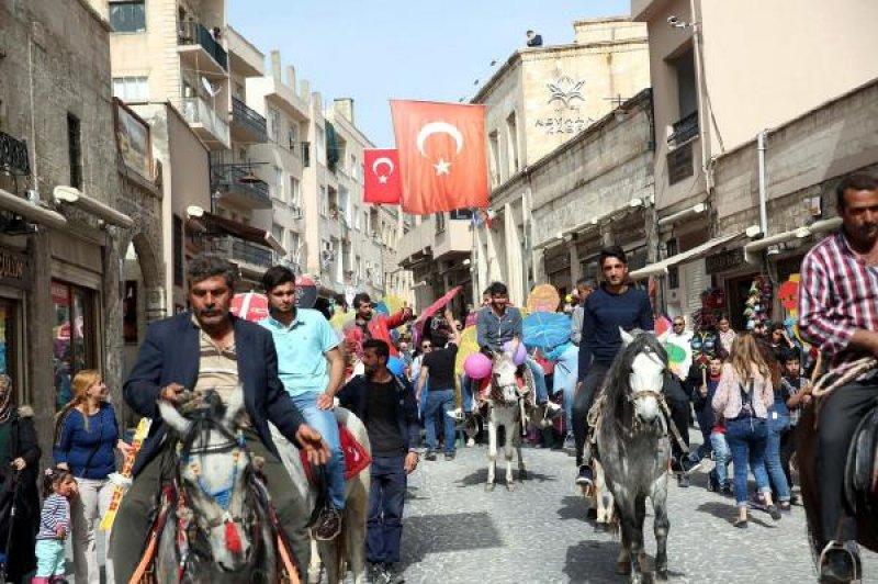 Mardin 'Uçurtma Festivali''nden renkli görüntüler