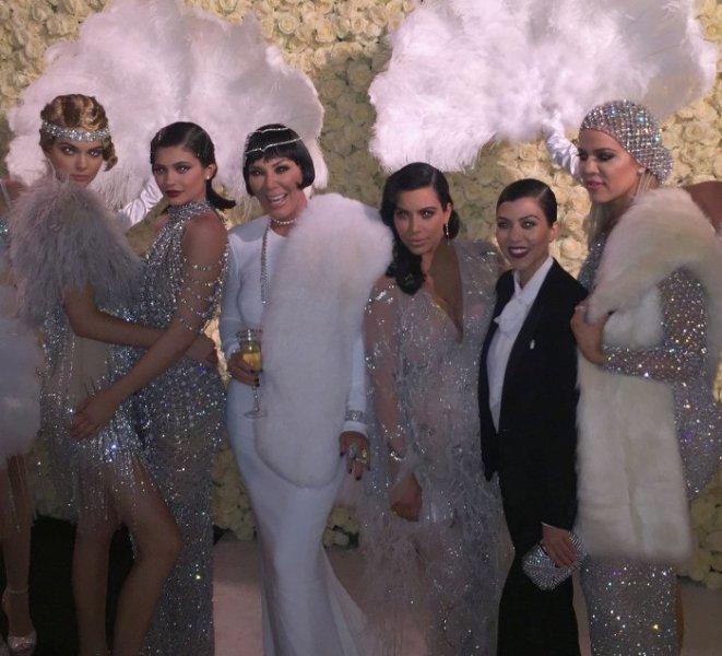 Kardashian ailesinin yıllık geliri dudak uçuklattı