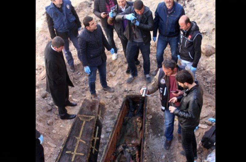 Ardahan'da temel kazısında Rus General'in mezarı bulundu