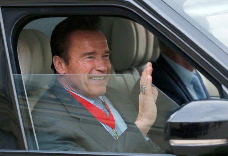 Ünlü aktör Arnold Schwarzenegger’e Fransız Şeref Nişanı