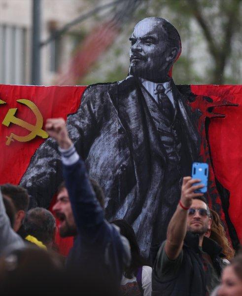 Ankara'da 1 Mayıs'a yağmur engeli