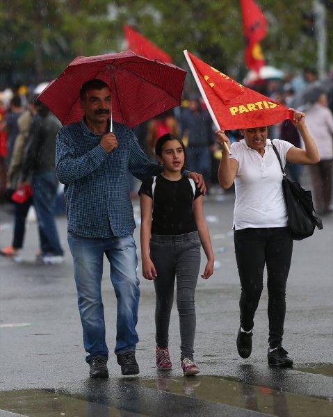 Ankara'da 1 Mayıs'a yağmur engeli