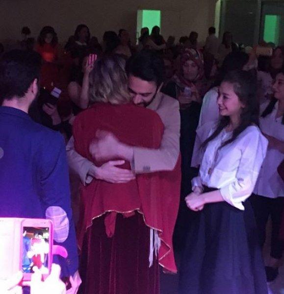 Kadir ve Kemal Doğulu kardeşinin kına gecesinde ağladı