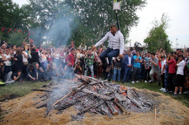 Edirne’de renkli Hıdırellez kutlamaları