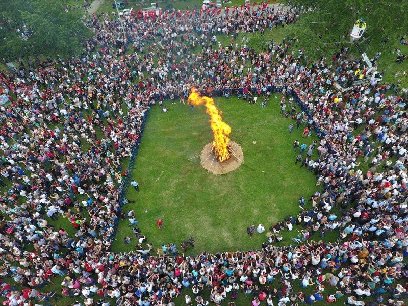 Edirne’de renkli Hıdırellez kutlamaları